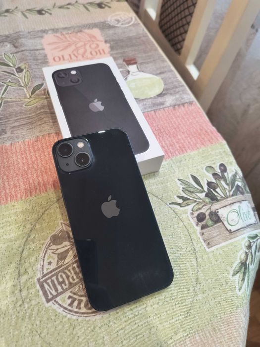 Продам iPhone 13, 128 Гб