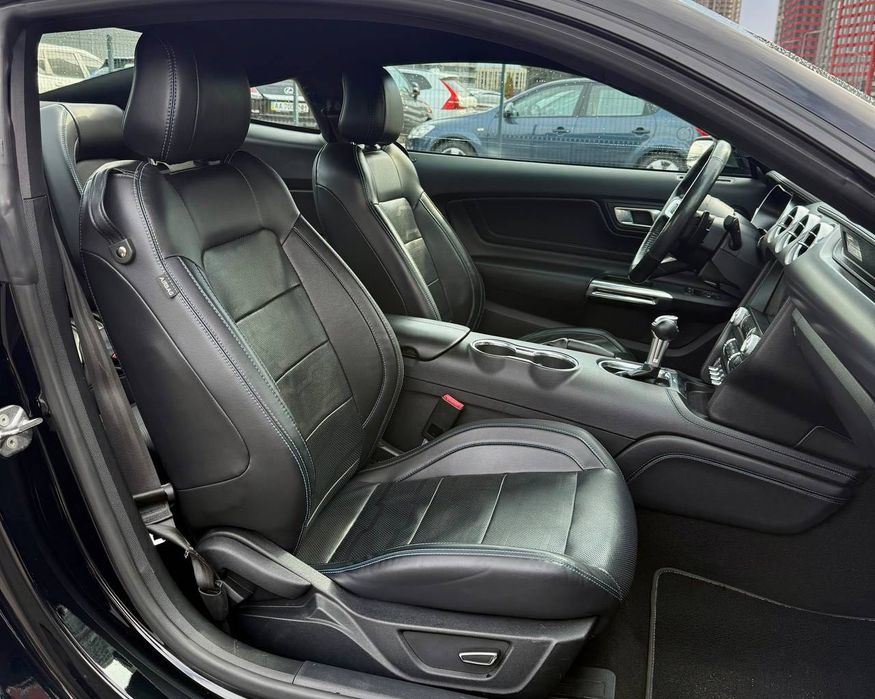 Продаж Ford Mustang