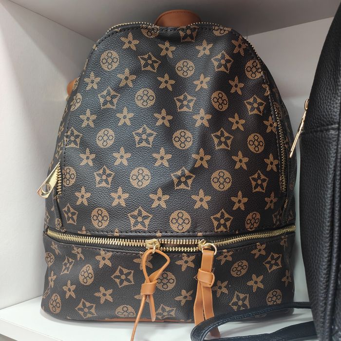 Mochila castanha64585839414530120