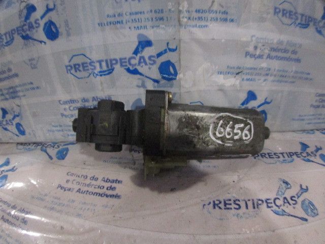 Motor regulação de bancos SAAB 9-5 Sedan (YS3E)