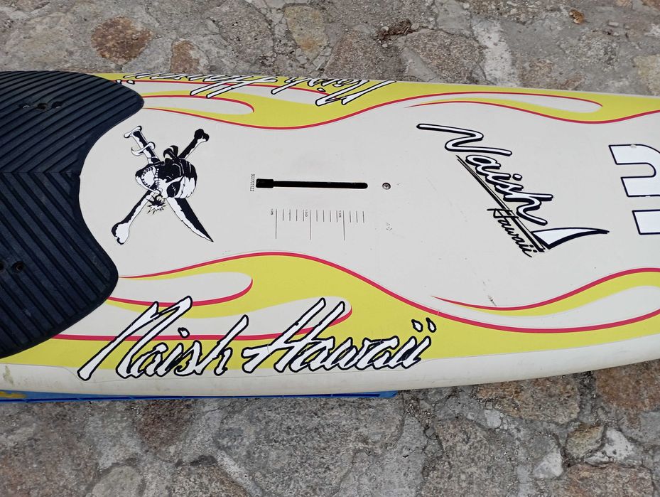 Prancha de windsurf Naish Hawaii Floater