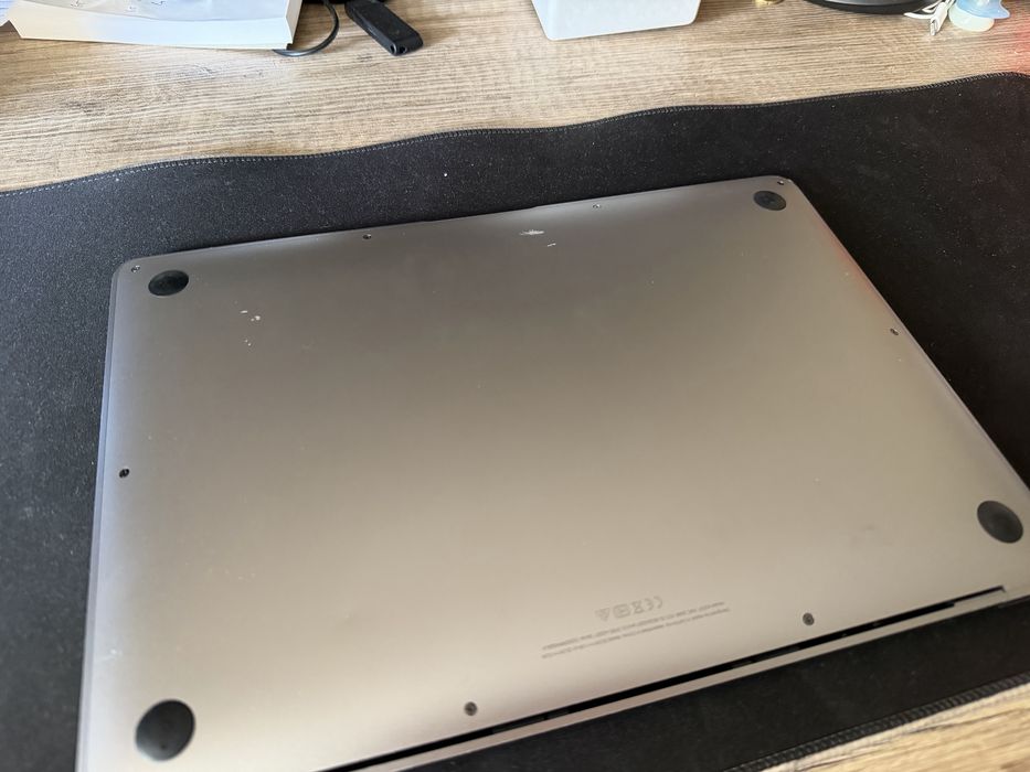 MacBook Air 13 M1 8/256GB