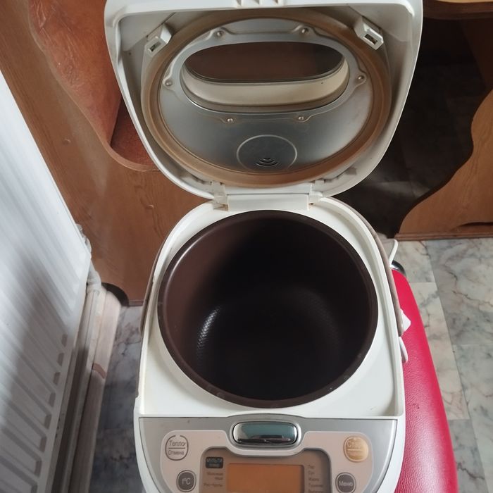 Мультиварка Redmond