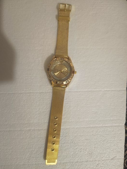 Годинник гарний колір