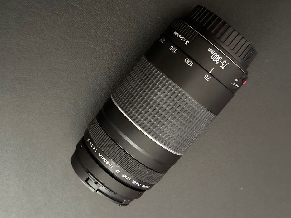 Canon zoom Lens 75-300mm