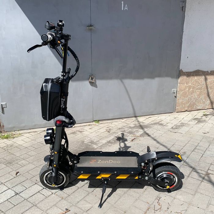 Электро Самокат Zondoo Zo03 от же Tecros очень мощьный 6000w 60v. 38.4ah Panasonic супер самокат