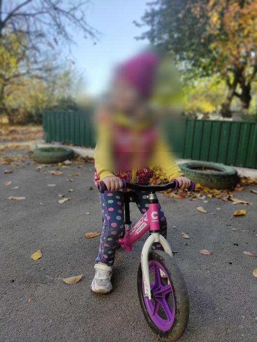 Біговелик для дівчинки