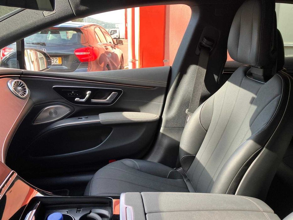 Mercedes- Benz EQS 450+