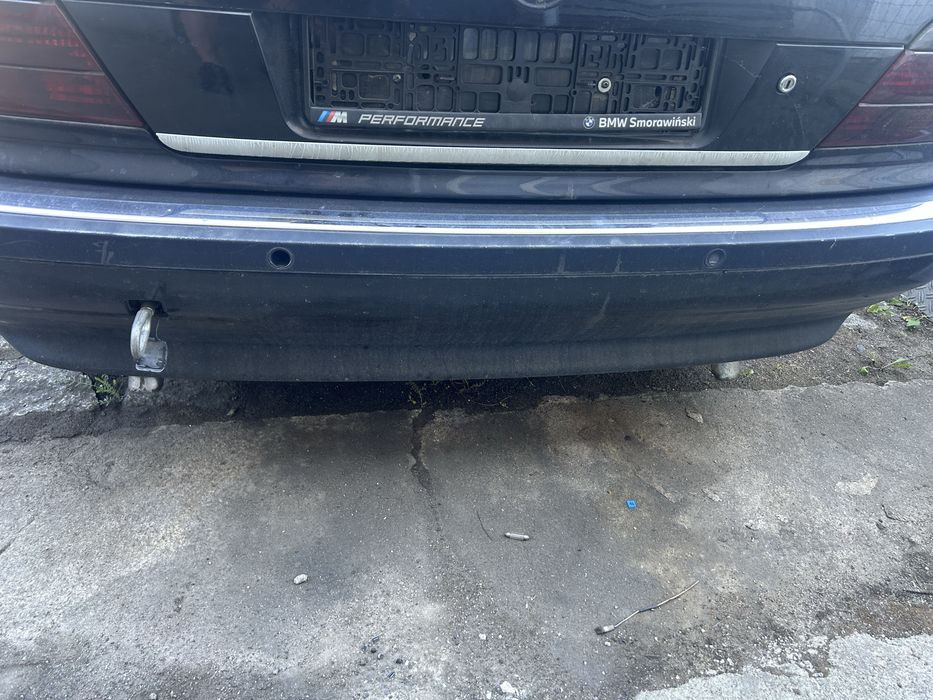 Bmw e38 zderzak tyl czarny pdc kompletny