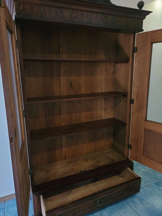 Biblioteka - orzech xix wiek