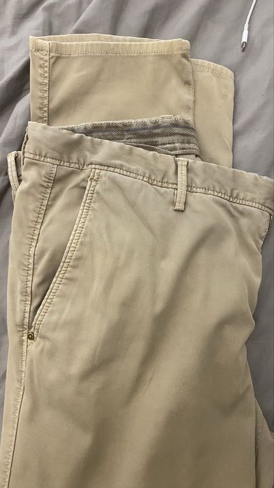 Lote de roupa e calcado