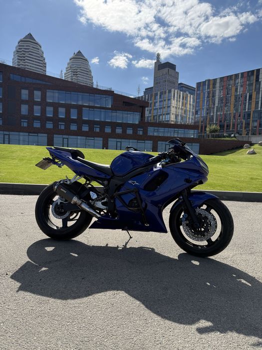 Продається мотоцикл Yamaha R6: Потужність та стиль в одному!