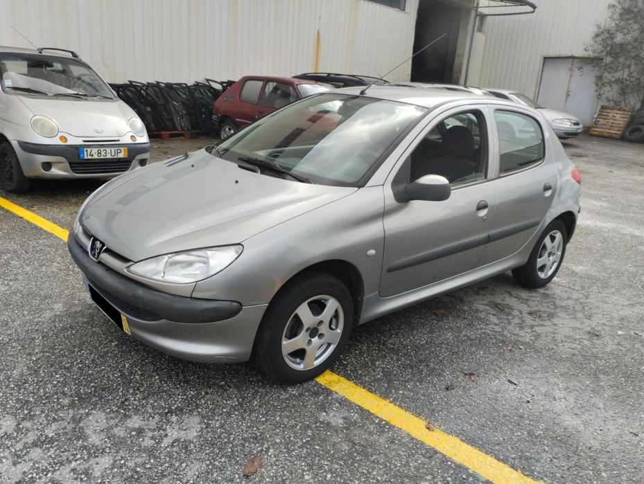 Peugeot 206 1.1 Só Para Peças