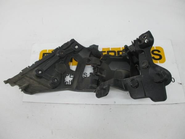 Guia de pára-choques trás direita RENAULT Clio IV (BH_)