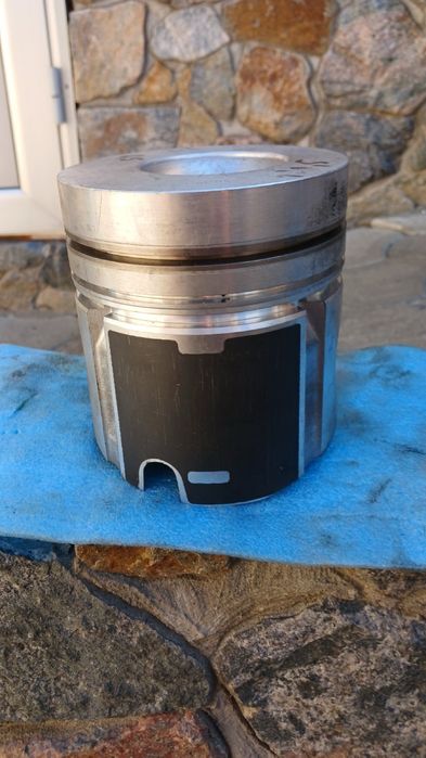 Поршень татра 815