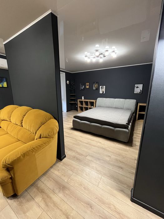 Квартира студія подобово