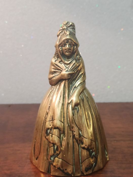 Dzwonek mosiężny - dama