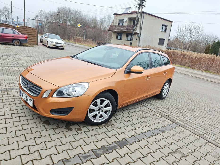 Volvo V60 Volvo V60 1.6 diesel stan bdb. Bez wkładu finansowego.