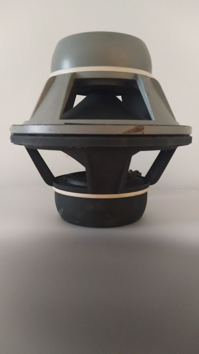 Продам два динаміки BKH1231. 12 дюймів, 8 ом, 40 ват.