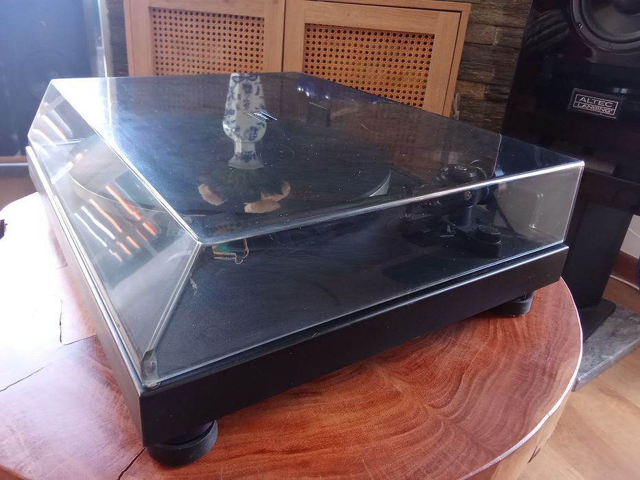 Gira discos Ariston Q Deck II