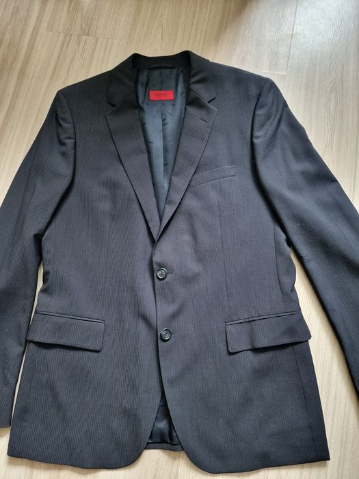 Sprzedam garnitur Hugo Boss