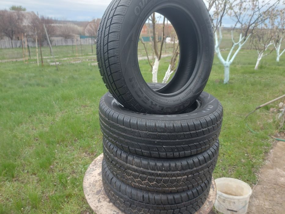 Продам комплект резины R14 всесезонная. 1