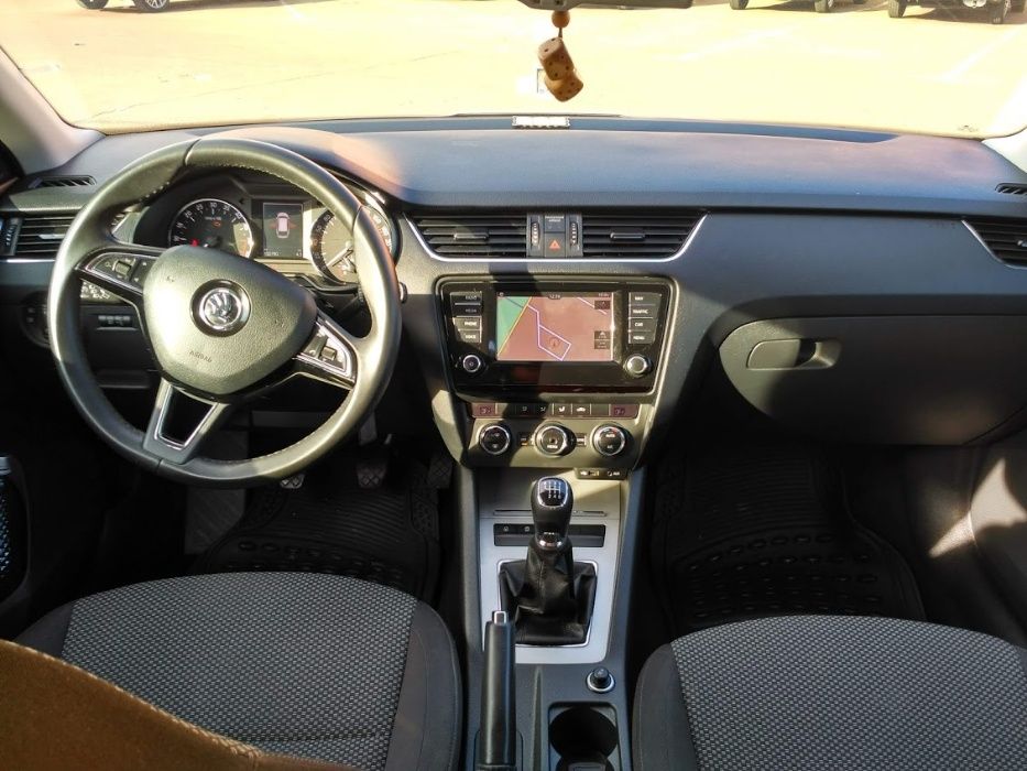 Аренда авто с водителем, такси