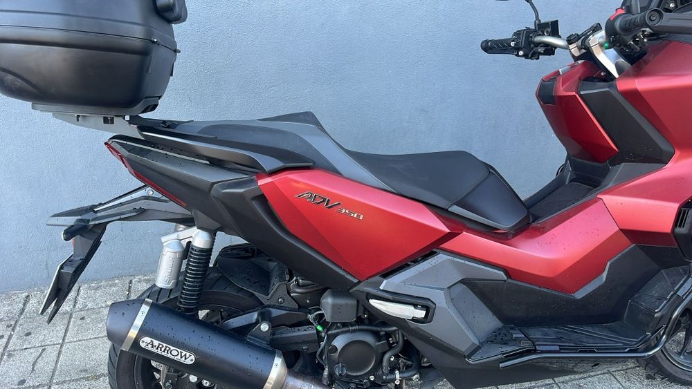 Honda  ADV  350  Top