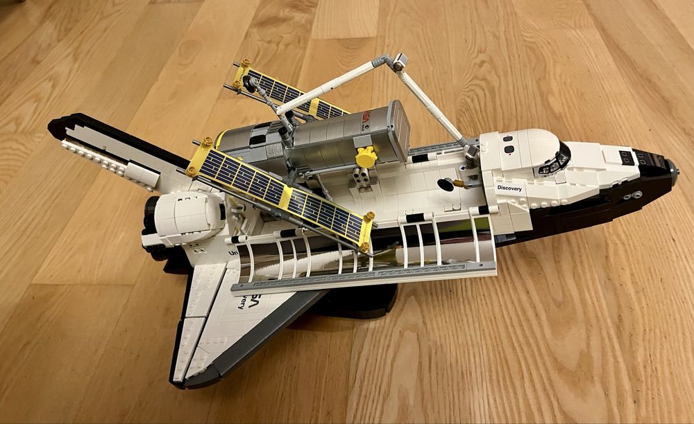 LEGO 10283 Creator Expert - NASA Discovery Space Shuttle