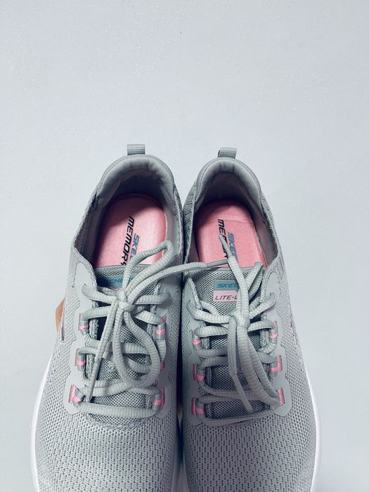 Кросівки жіночі  skechers 39р
