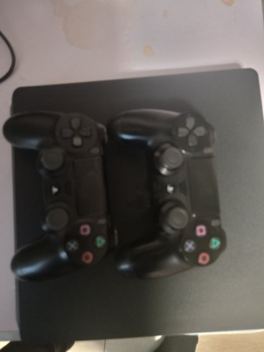 Ігрова приставка PS 4 slim на 500 гб