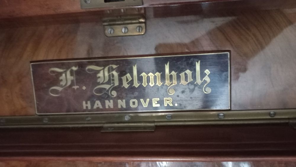 Pianino NRD niemieckie F. Helmholtz Hannover