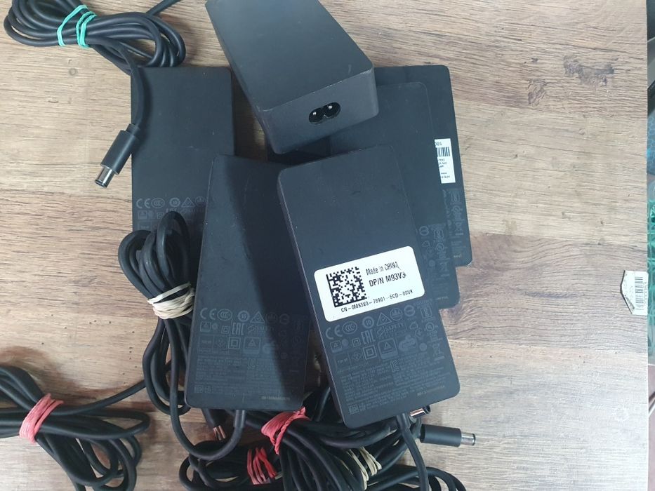Зарядка зарядное блок Microsoft surface model 1749 15v/6a 90w ориг