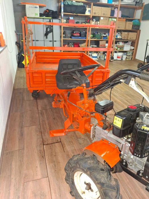 Motocultivador com reboque (usado) Excelente estado