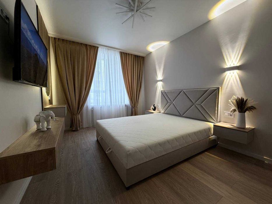 Продам ТОП 1  квартира Днепровская Брама 2