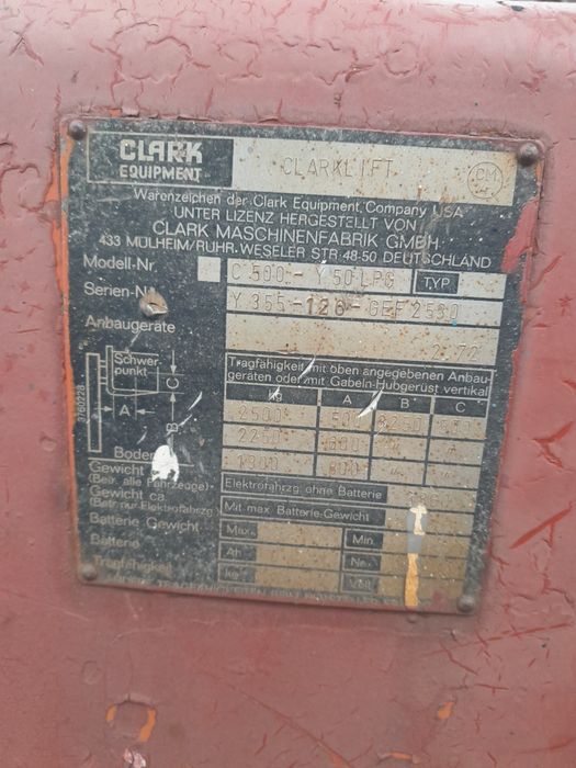 Wózek  widłowy Clark c500  na gaz