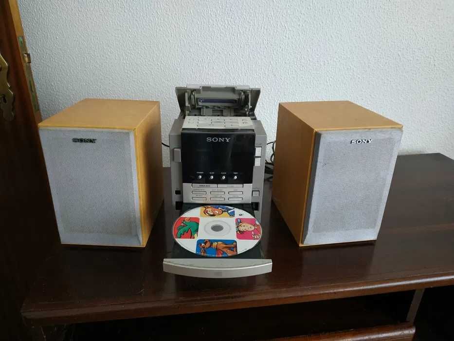 Aparelhagem Sony CDs e K7