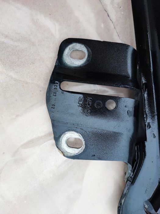 Петля капота права 5C6823302A ориг. (Volkswagen Jetta 2015-2018)