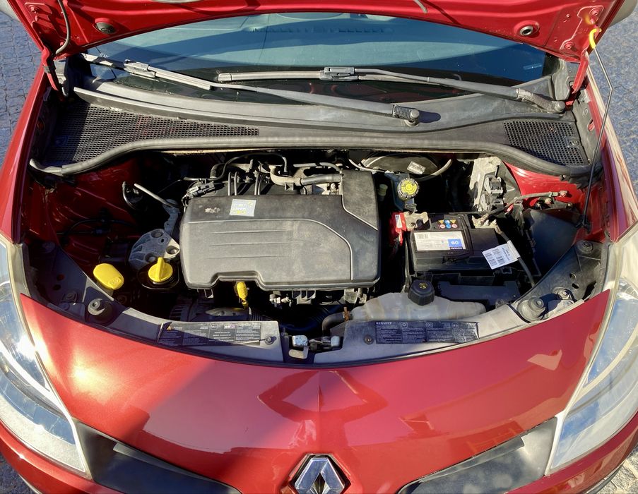 Renault Clio 2006 - OTIMO ESTADO - CarPlay