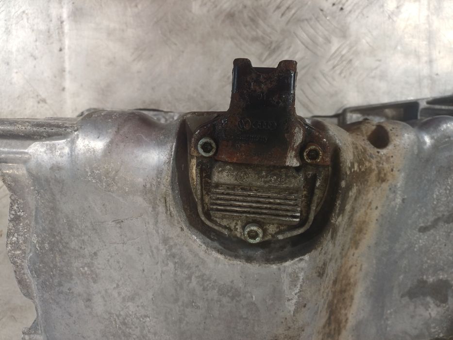 Масляний піддон Passat B5, Audi a4 b5, Skoda Superb 1.9 tdi