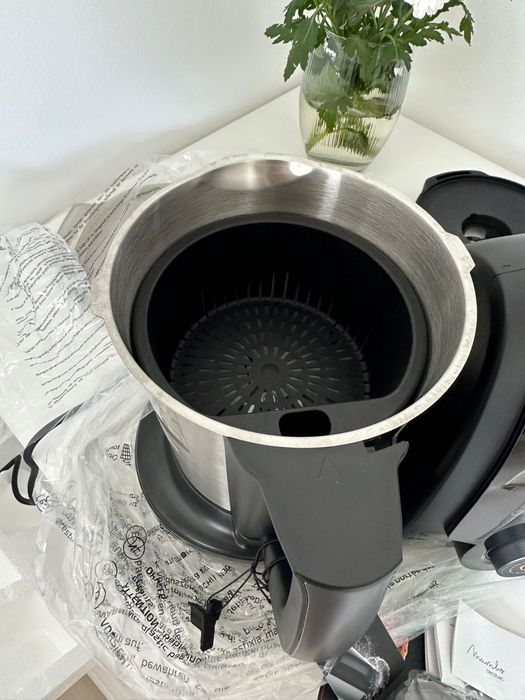 Robot wielofunkcyjny CECOTEC MAMBO 10070