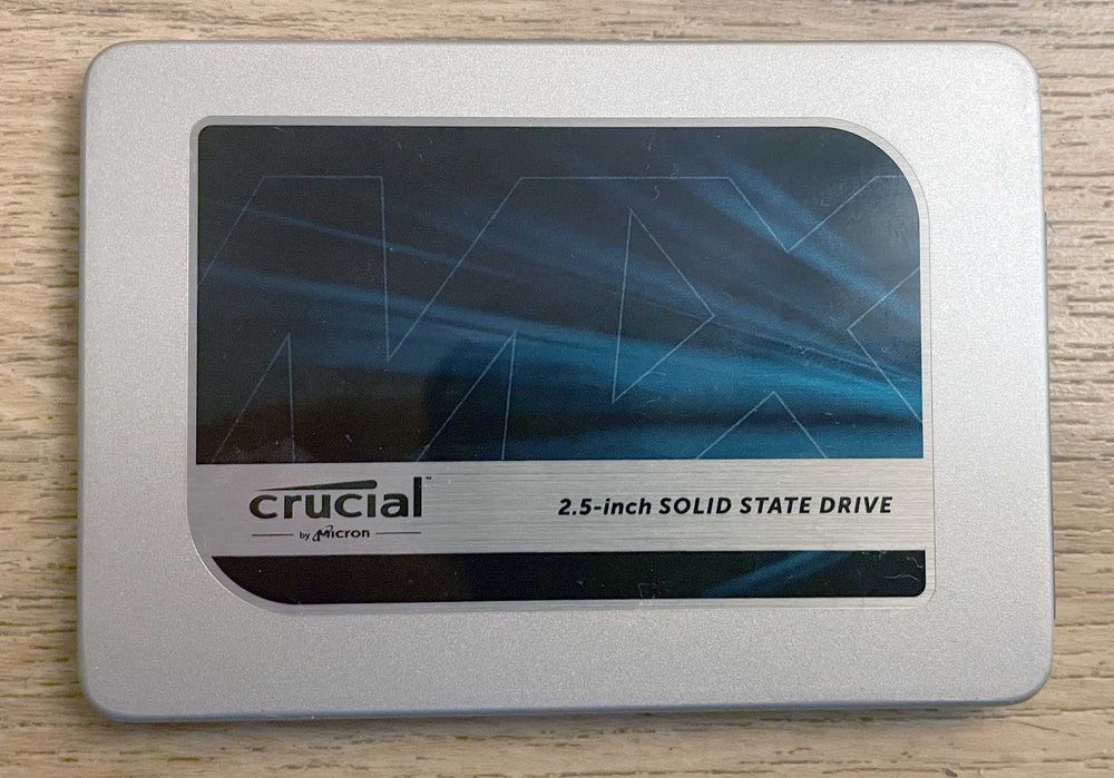 SSD диск Crucial MX300 1050GB 2.5" SATAIII MLC 1TB