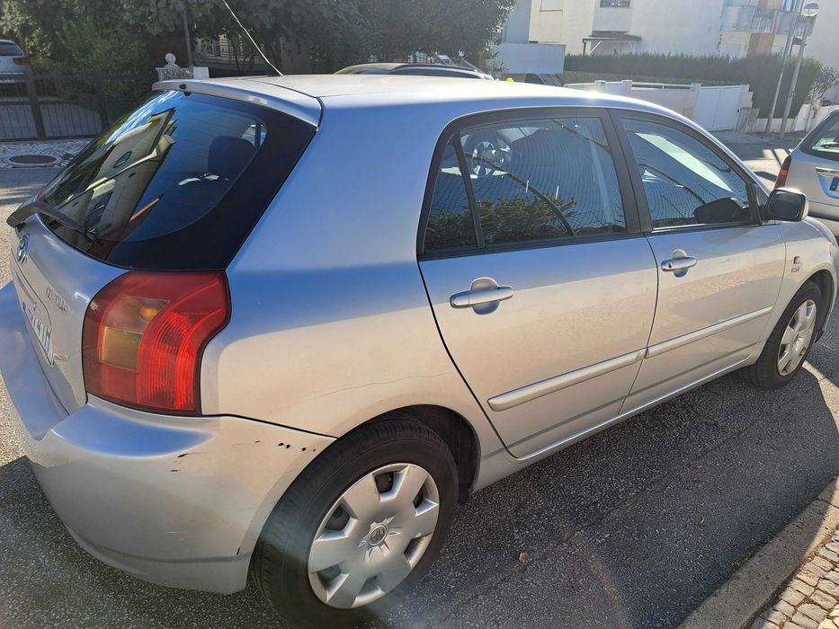 Toyota Corolla 2002 apenas 58000 kms como novo