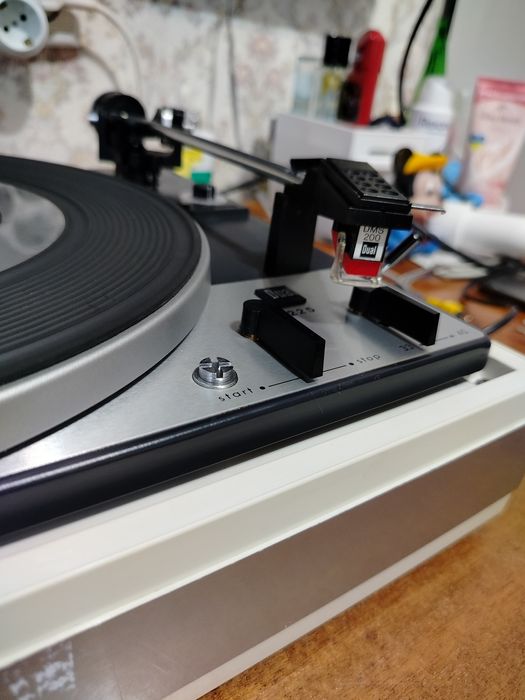 Dual cs18 проигрыватель винила