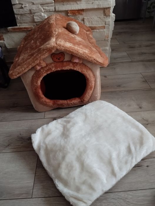 Zimowa buda legowisko domek dla psa kota zwierząt