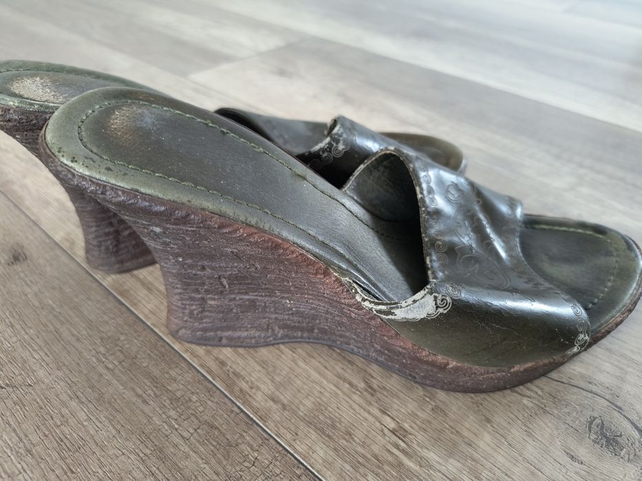 Klapki damskie na koturnie rozmiar 38