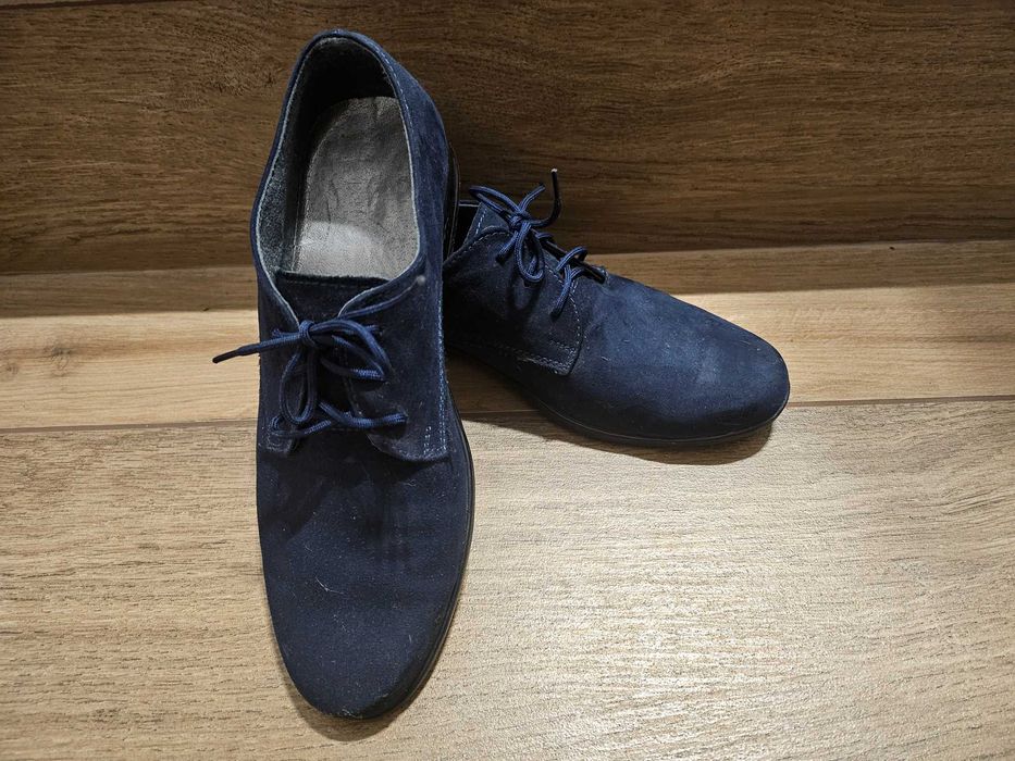 Buty do komunii dla chlopca 35