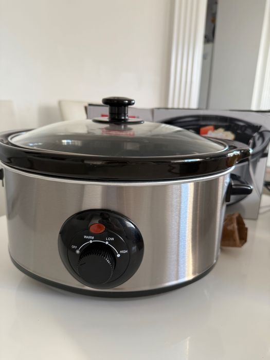 Продам повільноварку Menuett