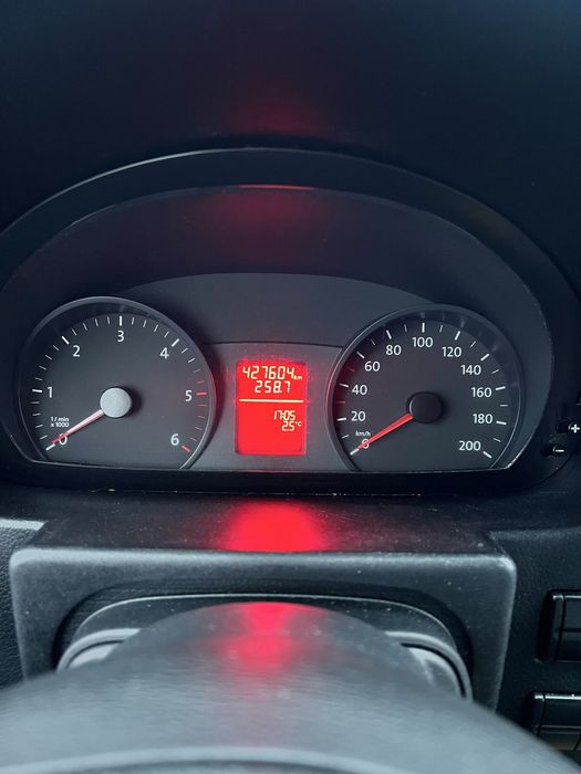 Volkswagen Crafter 2015 • Обслужений •BI-Led лінзи