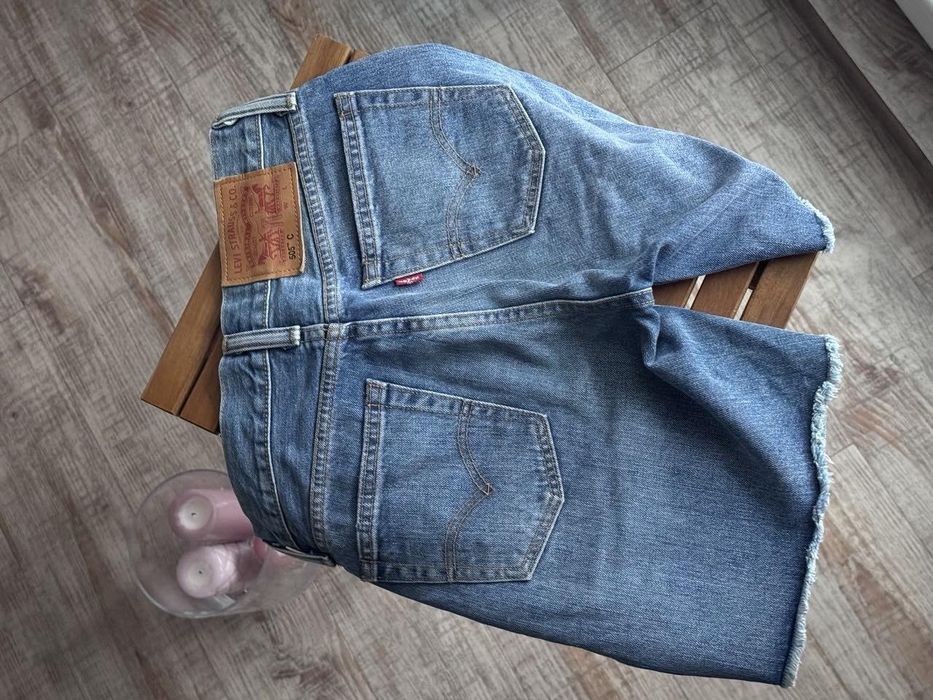 Жіночі шорти бренду "Levi's" 505 оригінал, розмір 25, голубі, стан нових